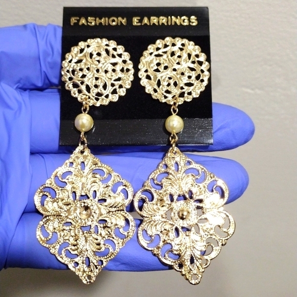 Women's Stylish Gold-tone Filigree Design 3" Long Beaded Drop Dangle Earrings 6 - Picture 1 of 6